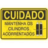 Cuidado - mantenha os cilindros acorrentados